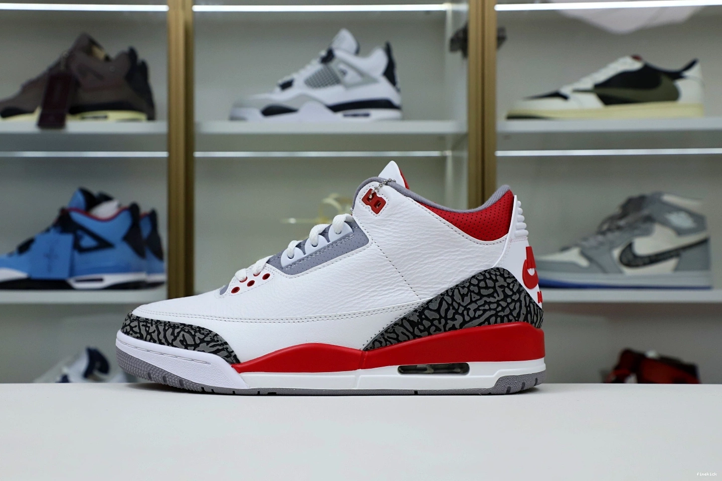 AIR 3RETRO